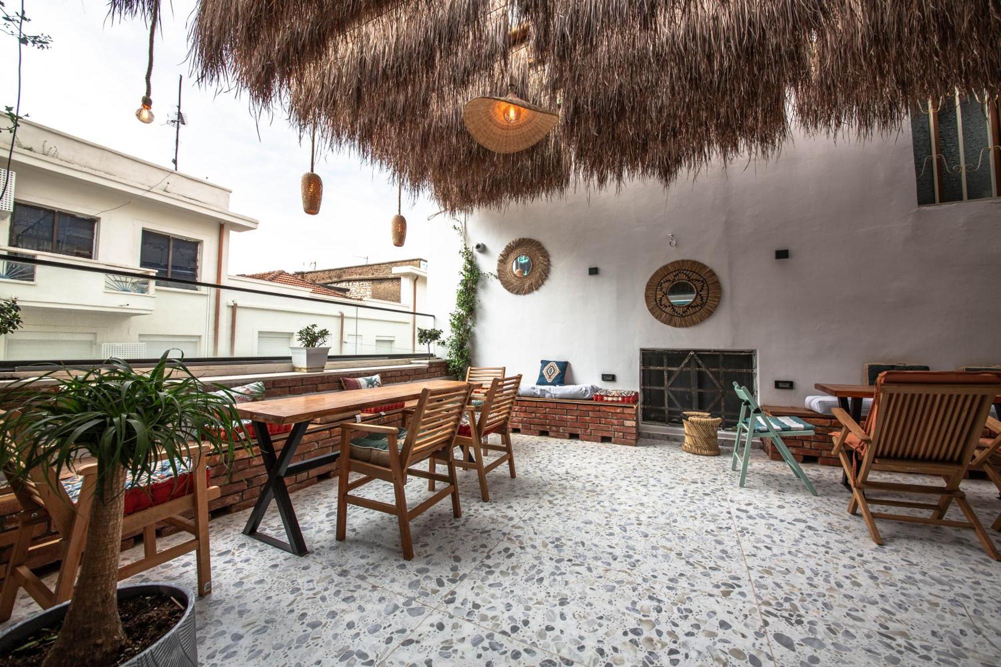 Vega 43 Hostel Sarandë Eksteriør bilde