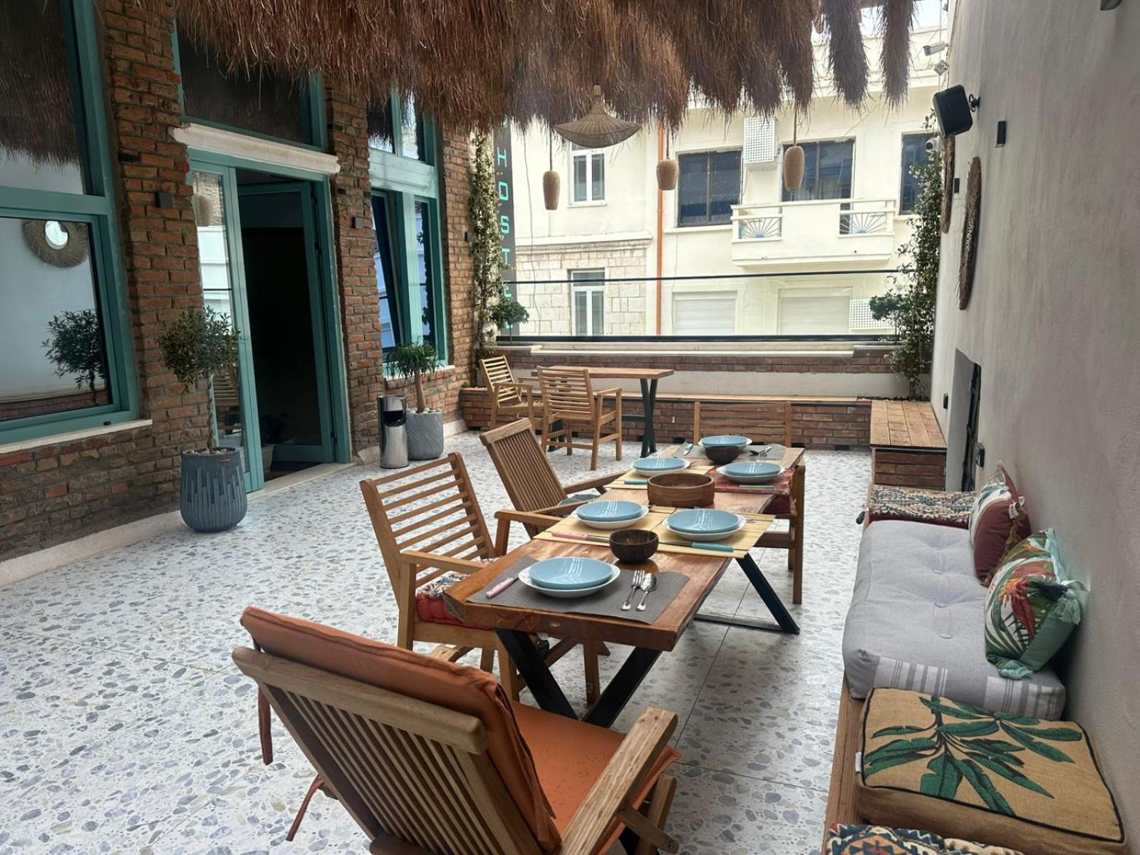 Vega 43 Hostel Sarandë Eksteriør bilde